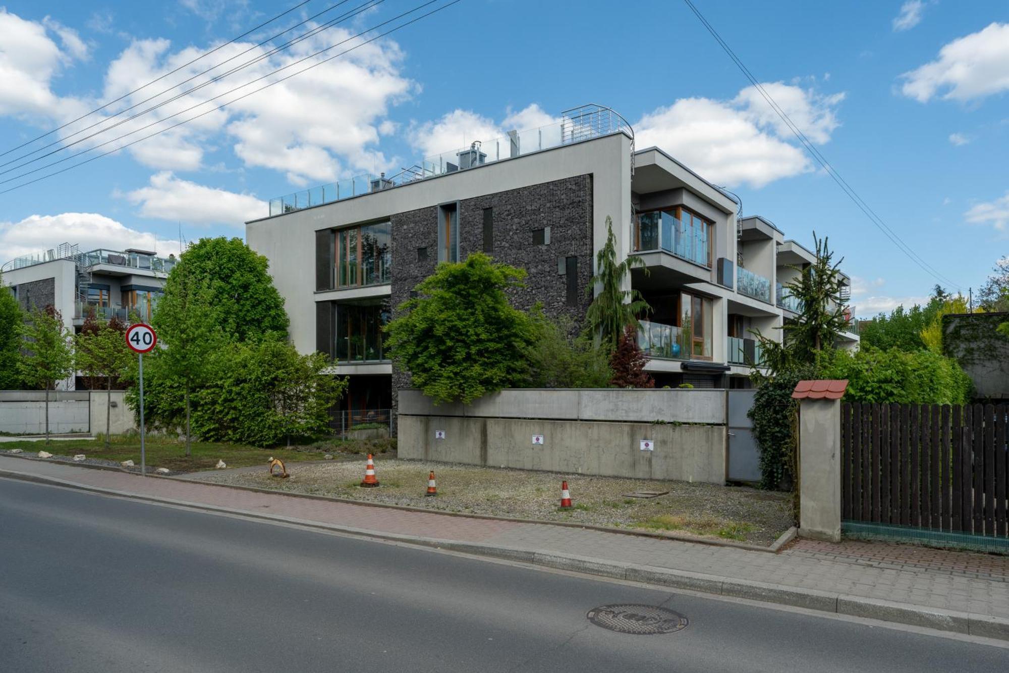 Apartment Jesionowa Homely With Garden Krakau